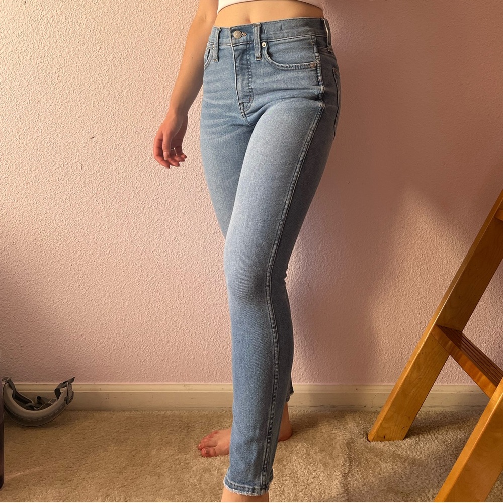 Madewell light wash 10” high rise skinny crop
